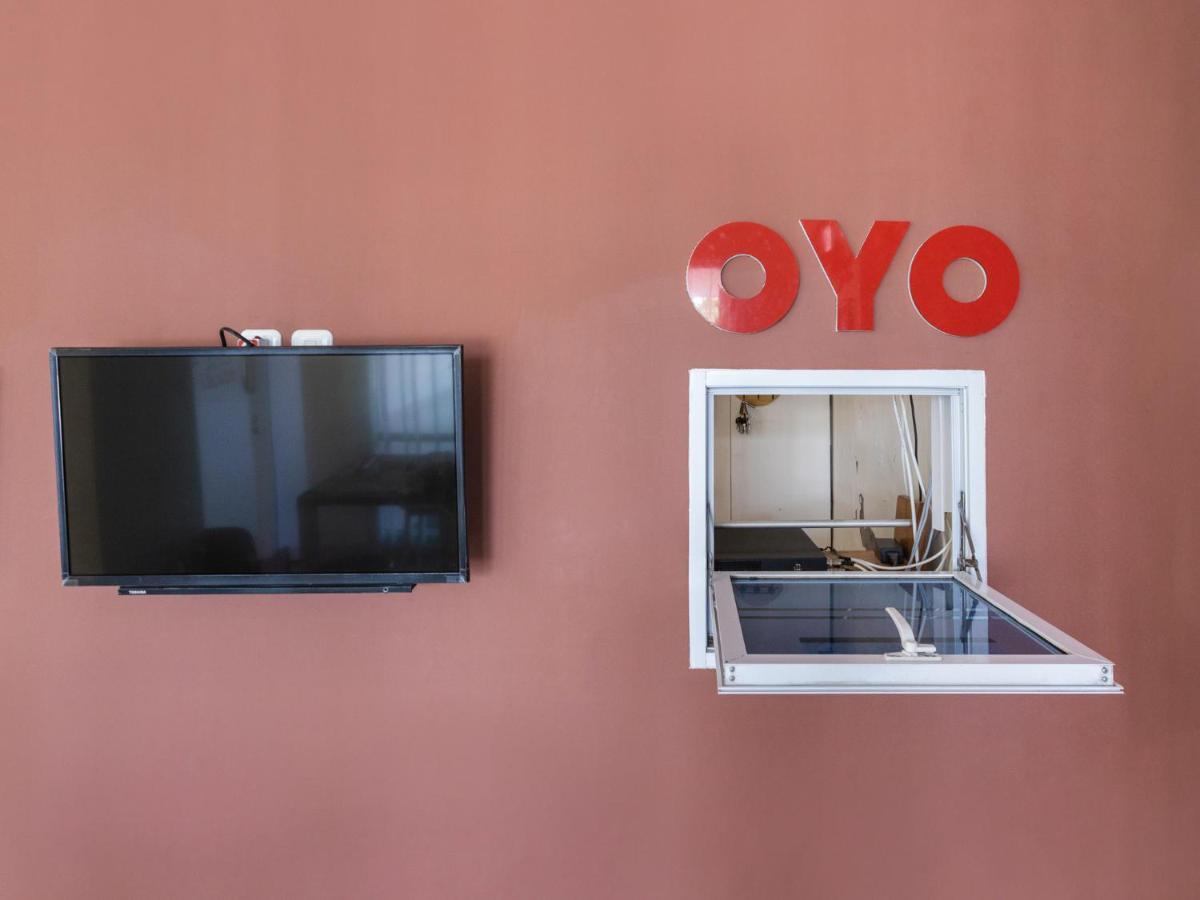 Hotel OYO 1975 Bale Ikite Makassar Exterior foto